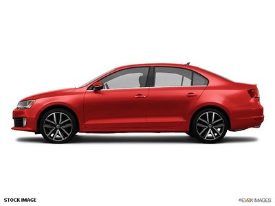 volkswagen jetta 2012 red sedan gli autobahn pzev gasoline 4 cylinders front wheel drive dual shift gearbox 56001