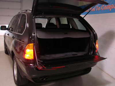 bmw x5 2002 black suv 4 4i gasoline v8 all whee drive automatic 55305