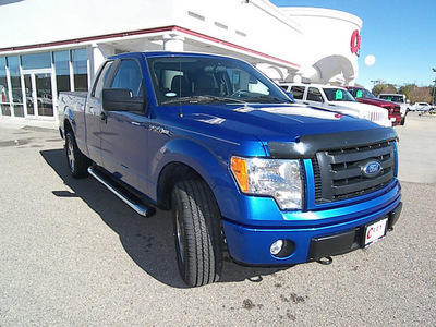ford f 150 2010 blue stx gasoline 8 cylinders 4 wheel drive automatic 81212