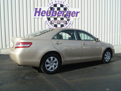 toyota camry 2011 sandy beach sedan le gasoline 4 cylinders front wheel drive automatic 80905