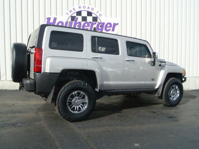hummer h3 2007 pewter suv h3x gasoline 5 cylinders 4 wheel drive automatic 80905