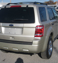 ford escape 2012 gold suv xlt gasoline 4 cylinders front wheel drive 6 speed automatic 62863