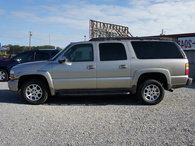 chevrolet suburban 2001 lt  gray suv lt z71 gasoline 8 cylinders 4 wheel drive automatic 27569