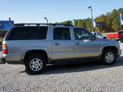 chevrolet suburban 2001 lt  gray suv lt z71 gasoline 8 cylinders 4 wheel drive automatic 27569