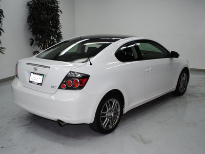 scion tc 2008 white hatchback gasoline 4 cylinders front wheel drive automatic 91731