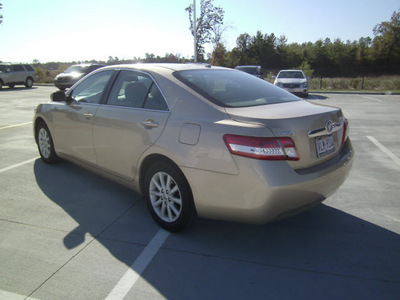 toyota camry 2010 tan sedan xle 4 cylinders front wheel drive automatic 75503