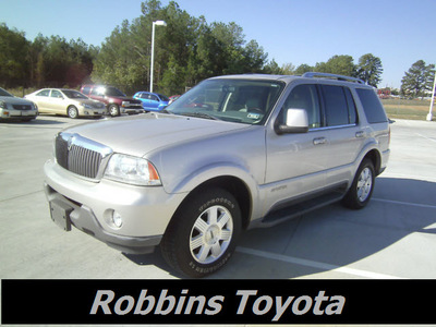 lincoln aviator 2003 white suv luxury gasoline 8 cylinders rear wheel drive automatic 75503