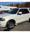 ford expedition 2006 white suv limited gasoline 8 cylinders 4 wheel drive automatic 08812