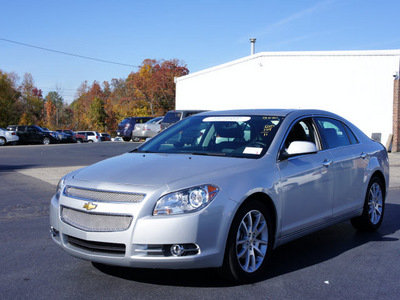 chevrolet malibu 2011 silver sedan ltz gasoline 6 cylinders front wheel drive automatic 27330