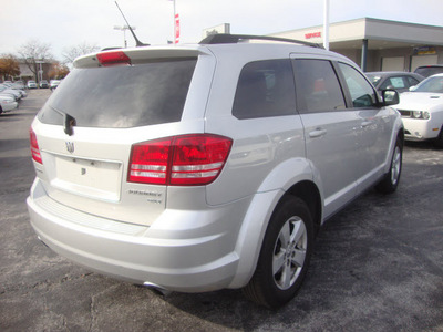 dodge journey 2010 silver suv sxt gasoline 6 cylinders front wheel drive automatic 60443