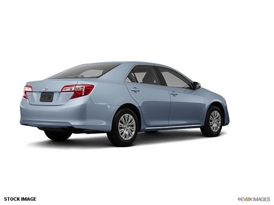 toyota camry 2012 blue sedan le gasoline 4 cylinders front wheel drive automatic 55448