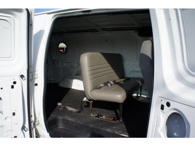 ford econoline cargo 2008 oxford white van e 250 gasoline 8 cylinders rear wheel drive automatic 07724
