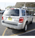 ford escape 2008 silver suv xlt gasoline 6 cylinders all whee drive automatic with overdrive 07724