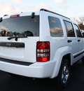 jeep liberty 2012 white suv sport gasoline 6 cylinders 4 wheel drive automatic 07730