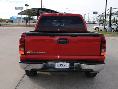 chevrolet silverado 1500 2009 red ls gasoline 4 cylinders rear wheel drive automatic 76087