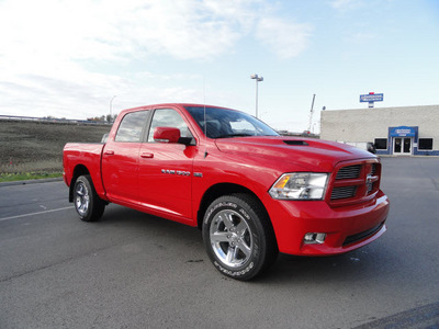 ram ram pickup 1500 2012 red sport gasoline 8 cylinders 4 wheel drive 6 speed automatic 60915