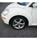 volkswagen new beetle 2007 white triple white gasoline 5 cylinders front wheel drive 6 speed automatic 07712