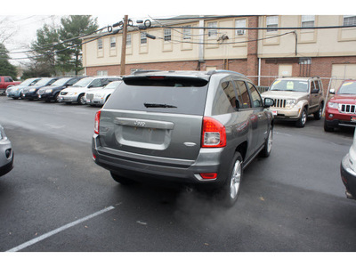 jeep compass 2011 gray suv latitude gasoline 4 cylinders 2 wheel drive automatic with overdrive 08844