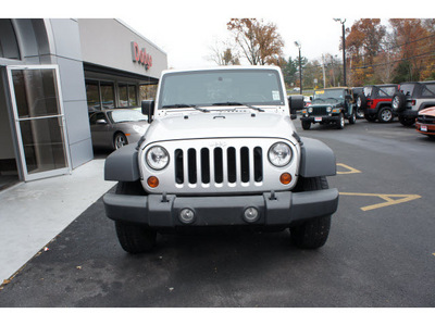 jeep wrangler unlimited 2008 silver suv x gasoline 6 cylinders 4 wheel drive 6 speed manual 08844