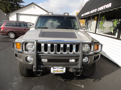 hummer h3 2006 gold suv 4x4 3rd row gasoline 5 cylinders 4 wheel drive automatic 45005