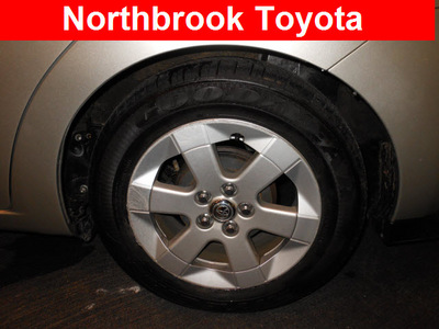 toyota prius 2004 silver sedan hybrid 4 cylinders front wheel drive automatic 60062