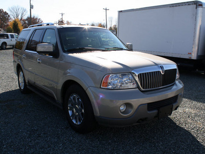 lincoln navigator 2004 beige suv luxury gasoline 8 cylinders 4 wheel drive automatic 27215