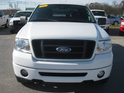 ford f 150 2006 white fx4 gasoline 8 cylinders 4 wheel drive automatic 62863