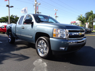 chevrolet silverado 1500 2011 blue pickup truck lt flex fuel 8 cylinders 2 wheel drive automatic 33177