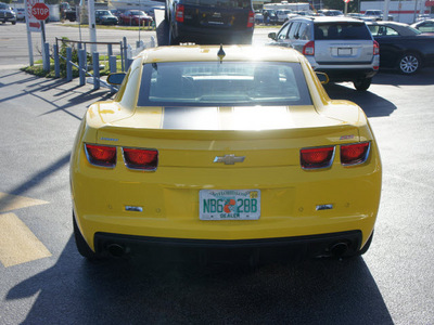 chevrolet camaro 2011 yellow coupe ss gasoline 8 cylinders rear wheel drive 6 speed manual 33021