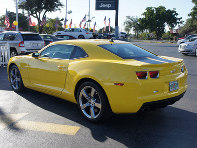 chevrolet camaro 2011 yellow coupe ss gasoline 8 cylinders rear wheel drive 6 speed manual 33021