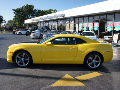 chevrolet camaro 2011 yellow coupe ss gasoline 8 cylinders rear wheel drive 6 speed manual 33021