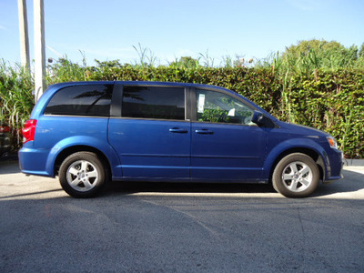 dodge grand caravan 2011 blue van mainstreet flex fuel 6 cylinders front wheel drive automatic 33157