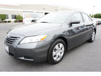 toyota camry 2009 dk  gray sedan le gasoline 4 cylinders front wheel drive automatic 91761
