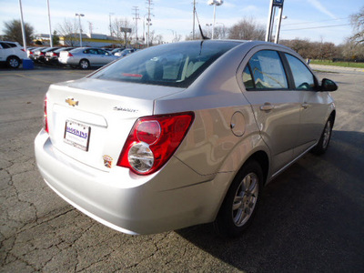 chevrolet sonic 2012 silver sedan ls gasoline 4 cylinders front wheel drive automatic 60007