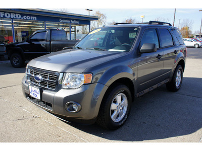 ford escape 2009 gray suv xlt gasoline 6 cylinders 4 wheel drive automatic 47172
