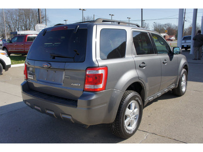 ford escape 2009 gray suv xlt gasoline 6 cylinders 4 wheel drive automatic 47172