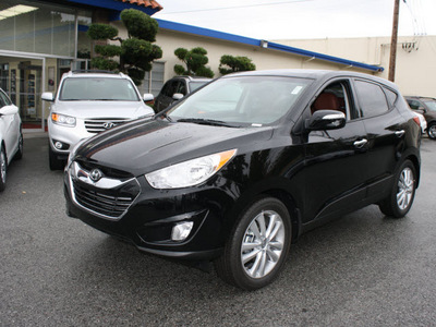 hyundai tucson 2012 black limited gasoline 4 cylinders front wheel drive automatic 94010