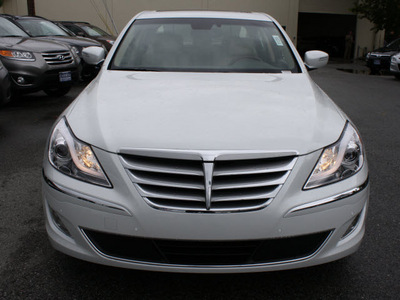 hyundai genesis 2012 white sedan 4 6l v8 gasoline 8 cylinders rear wheel drive automatic 94010