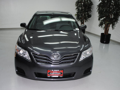 toyota camry 2011 gray sedan le gasoline 4 cylinders front wheel drive automatic 91731