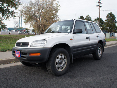 toyota rav4 1997 white suv gasoline 4 cylinders front wheel drive automatic with overdrive 80012
