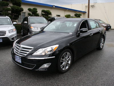 hyundai genesis 2012 black sedan 3 8l v6 gasoline 6 cylinders rear wheel drive automatic 94010