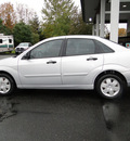 ford focus 2007 silver sedan gasoline 4 cylinders front wheel drive automatic 98032