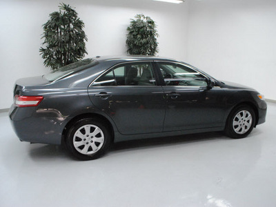 toyota camry 2010 dk  gray sedan le 4 cylinders front wheel drive automatic 91731