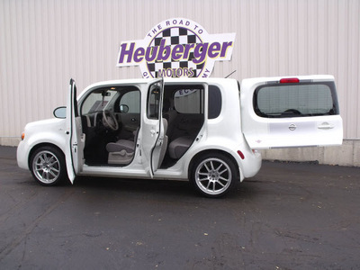 nissan cube 2010 white suv 1 8 gasoline 4 cylinders front wheel drive automatic 80905