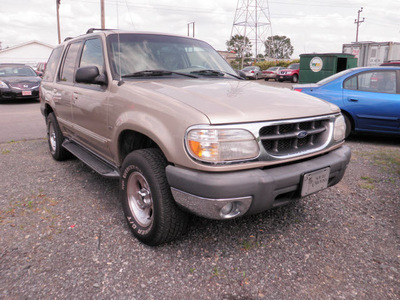 ford explorer 1999 gold suv xlt gasoline v8 rear wheel drive automatic 28217