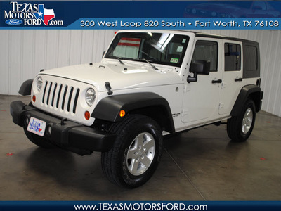 jeep wrangler unlimited 2010 white suv sport gasoline 6 cylinders 4 wheel drive automatic 76108