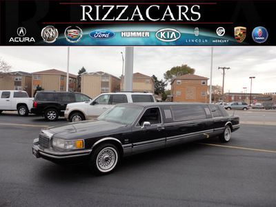 lincoln town car 1994 gray sedan krystal coaching limo gasoline v8 rear wheel drive automatic with overdrive 60546