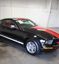 ford mustang 2005 black coupe gasoline 6 cylinders rear wheel drive automatic 76108