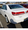 lincoln mkz 2010 white sedan gasoline 6 cylinders all whee drive automatic with overdrive 08902