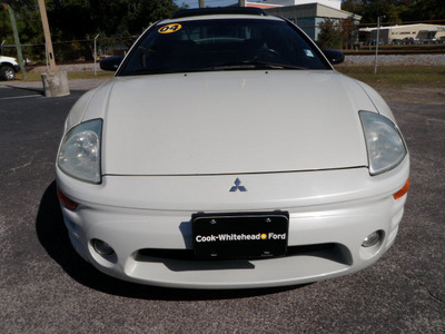 mitsubishi eclipse 2004 white hatchback gts gasoline 6 cylinders front wheel drive automatic 32401